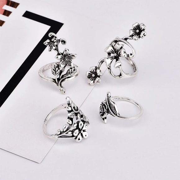 New Silver Floral Ring Set - Picture 4 of 5